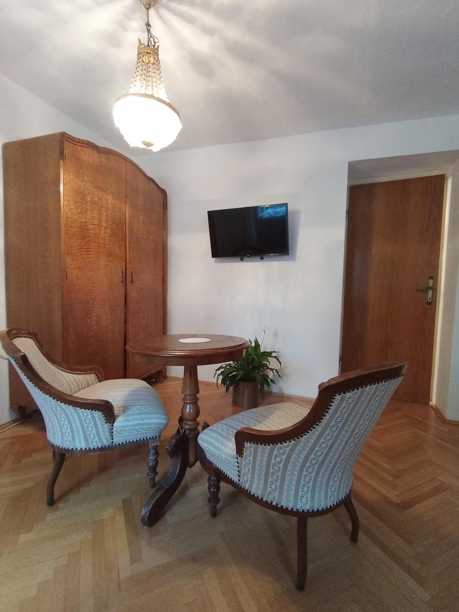 Two Bells Apartment ชิเบนิก ภายนอก รูปภาพ